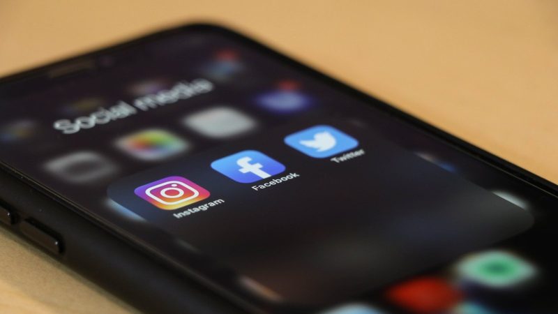 how often should a small business post on instagram